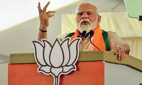 நாட்டில் எல்லா பிரச்சினைகளுக்கும் அவங்க தான் காரணம் - காங்கிரசை சாடிய மோடி