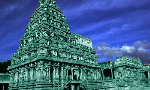 சோழ பாண்டிய மன்னர்களின் கொடையை விளக்கும் 156 கல்வெட்டுகள்