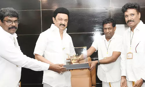 இரண்டாம் உலகப்போரில் உயிர்நீத்த தமிழர்களுக்கு நடுகல்: திறப்பு விழாவிற்கு முதல்வருக்கு அழைப்பு