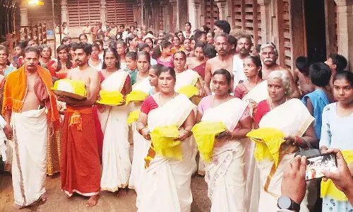 பங்குனி திருவிழா: திருவட்டார் கோவிலுக்கு கொடி கயிறு ஊர்வலம்