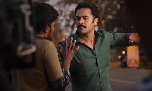 ஒரே நாள், வெவ்வேறு தளங்களில் டீசர், டிரைலரை வெளியிட்ட ஒரு நொடி படக்குழு