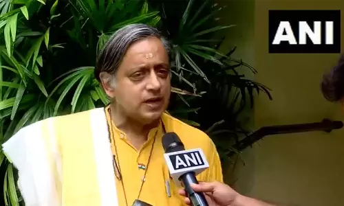 சட்டமன்றத்தில் அரசு மெஜாரிட்டியை இழந்தால்... ஒரே நாடு ஒரு தேர்தல் குறித்து சசி தரூர் விமர்சனம்