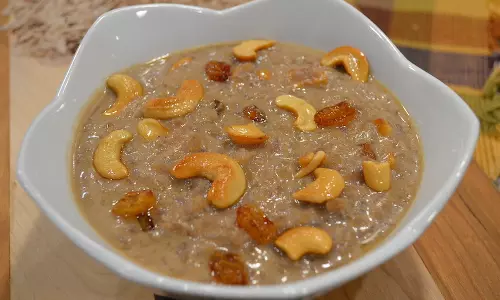 ருசிக்கும் ஆவலைத்தூண்டும் அவல்  கீர்