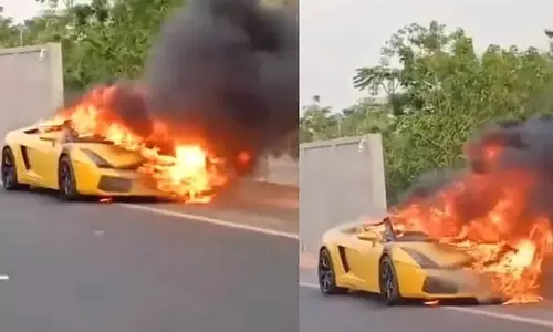 1 கோடி ரூபாய் கடனுக்காக ரூ.4 கோடி மதிப்பிலான கார் நடுரோட்டில் எரிப்பு