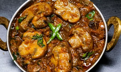 செட்டிநாடு மஷ்ரூம் கிரேவி