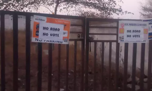 சாலை வசதி இல்லாததால் தேர்தலை புறக்கணிக்க குடியிருப்பு மக்கள் முடிவு