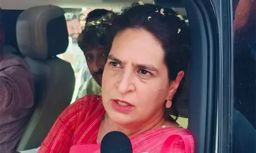 நான் ஒன்றும் ஜோதிடர் அல்ல: பிரியங்கா காந்தி ஆவேசம்