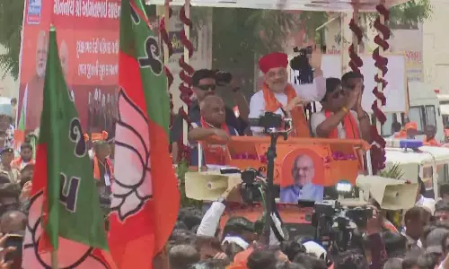 குஜராத்தின் காந்தி நகர் தொகுதியில் போட்டி: மத்திய மந்திரி அமித்ஷா இன்று பிரமாண்ட ரோடு ஷோ