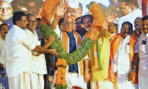 கேரளாவில் காங்கிரஸ்- சி.பி.எம்.-ஐ விரட்டியடிக்க வேண்டும்: மத்திய மந்திரி ராஜ்நாத் சிங் பேச்சு