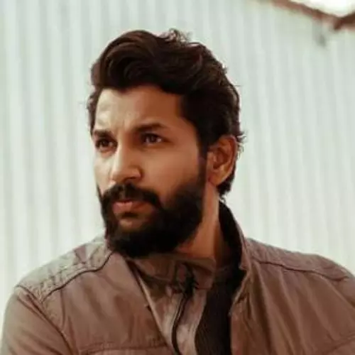 தேஜ்  சரண்ராஜ்