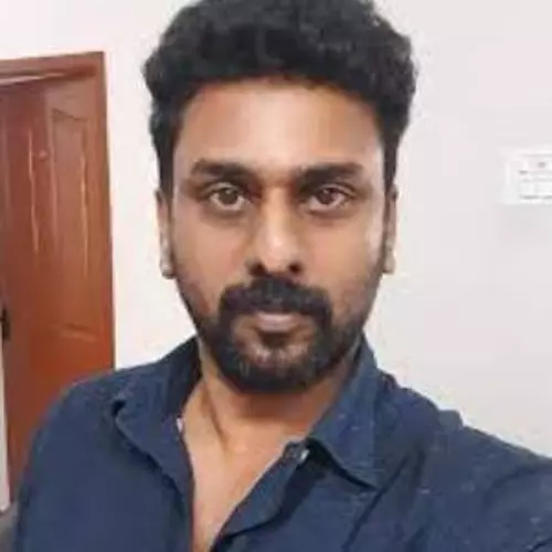 ராஜேஷ் பாலச்சந்திரன் ராஜேஷ் பாலச்சந்திரன்