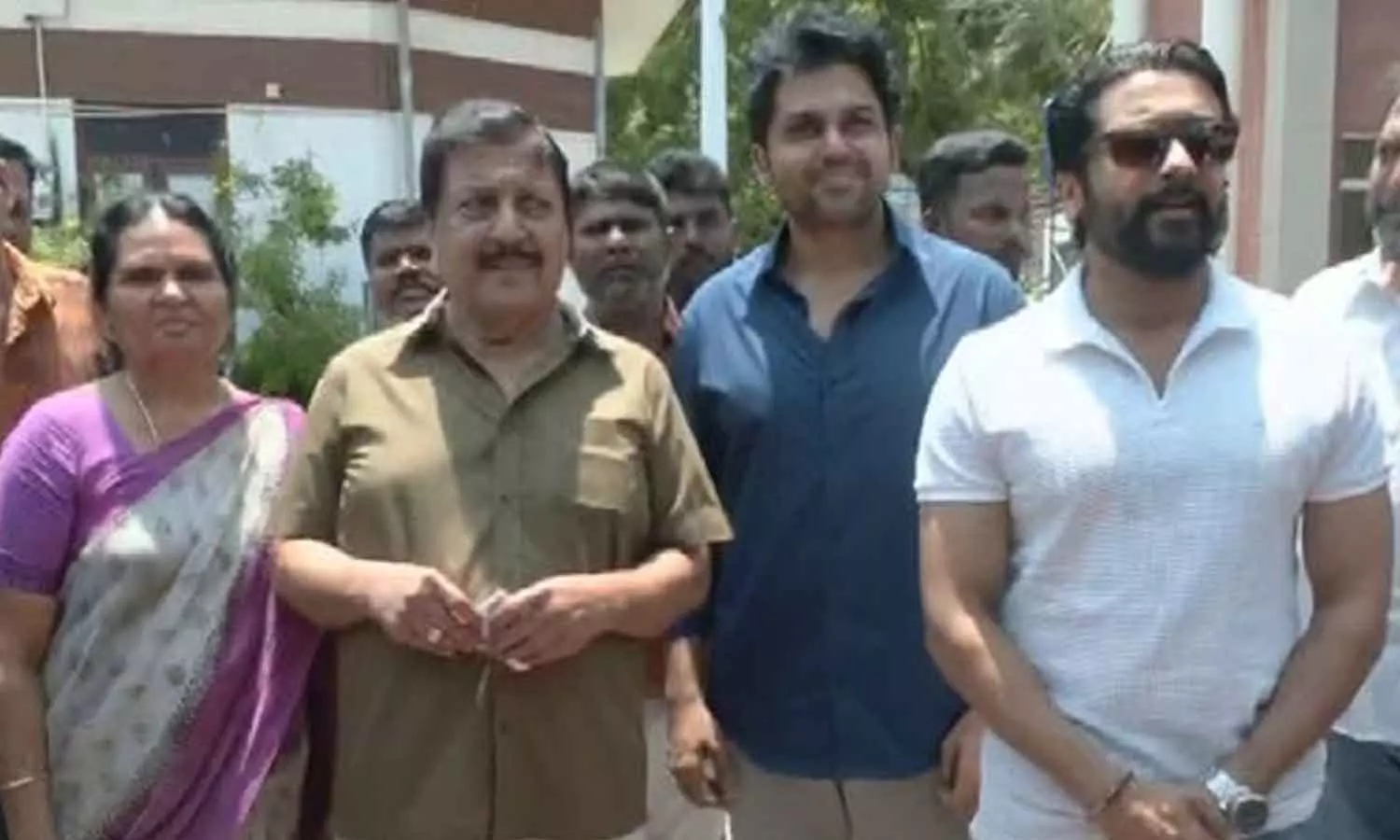 சென்னை தியாகராய நகரில் உள்ள ஹிந்தி பிரச்சார... ... மக்களவை தேர்தல்: 102 தொகுதிகளில் 5 மணி நிலவரப்படி 59.7 சதவீத வாக்குகள் பதிவு சென்னை தியாகராய நகரில் உள்ள ஹிந்தி பிரச்சார... ... மக்களவை தேர்தல்: 102 தொகுதிகளில் 5 மணி நிலவரப்படி 59.7 சதவீத வாக்குகள் பதிவு