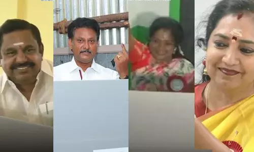 தமிழகத்தில் முதல் ஆளாக நின்று வாக்களித்து வரும் அரசியல் கட்சி தலைவர்கள்