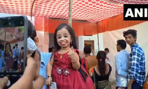 உலகின் மிகவும் உயரம் குறைவான பெண் ஜோதி வாக்களித்தார்