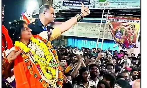 மசூதி நோக்கி அம்பு : யாருடைய மனதையும் புண்படுத்த செய்யவில்லை - மாதவி லதா