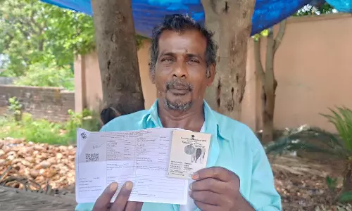 இறந்ததாக கூறியதால் வாக்களிக்க வந்தவர் ஏமாற்றம்