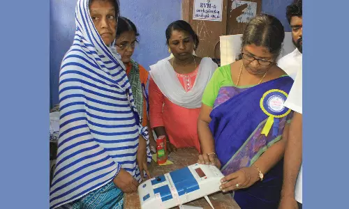 நெல்லை, தூத்துக்குடியில் எந்திரங்கள் பழுதால் தாமதமாக தொடங்கிய வாக்குப்பதிவு