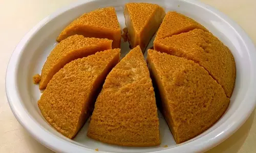 வாயில் வைத்ததும் கரைந்துவிடும் கருப்பட்டி வட்டலாப்பம்