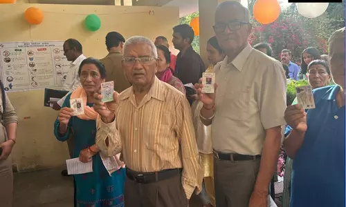 மக்களவை தேர்தல்: 102 தொகுதிகளில் 5 மணி நிலவரப்படி 59.7 சதவீத வாக்குகள் பதிவு