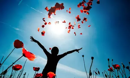 பற்றற்ற நிலையே ஆனந்த வாழ்வு!