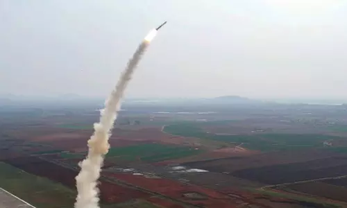 விமான எதிர்ப்பு ஏவுகணை சோதனை நடத்திய வடகொரியா