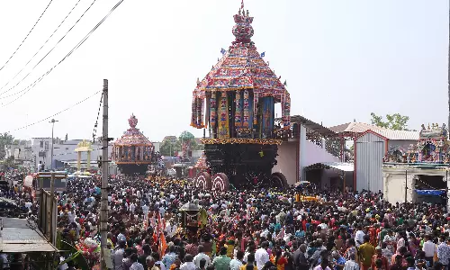 அவினாசிலிங்கேசுவரர் கோவிலில் சித்திரை திருவிழா தேரோட்டம் கோலாகலம்