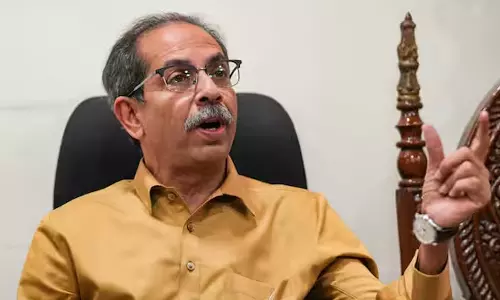 அந்த வார்த்தைகளை நாங்கள் நீக்க மாட்டோம்- உத்தவ் தாக்கரே பதிலடி