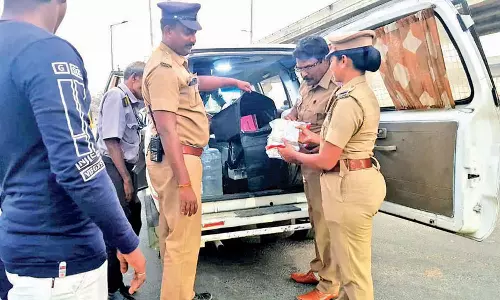 கோவை மாவட்டத்தில் 80 பறக்கும் படைகள் கலைப்பு