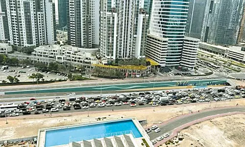 கனமழைக்கு பின் மீண்டும் சகஜ நிலைக்கு திரும்பிய துபாய்