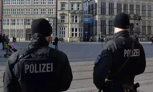 ஜெர்மனியில் சீனாவுக்கு உளவு பார்த்த 3 பேர் கைது