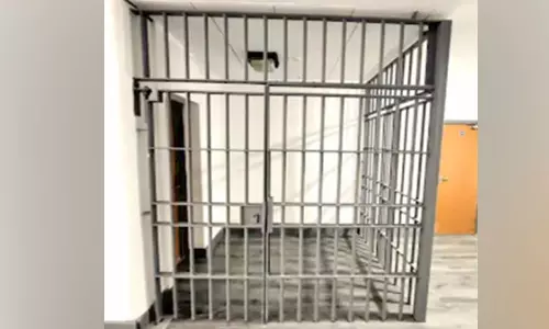 ஜெயில் அறை போன்ற அமைப்புடன் வாடகைக்கு விடப்படும் குடியிருப்பு