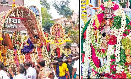 மீனாட்சி-சுந்தரேஸ்வரர் திருக்கல்யாணம் முடிந்து ஊர் திரும்பினார் முருகப்பெருமான்