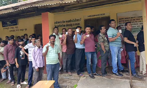 பாராளுமன்ற 2-ம் கட்ட தேர்தல்:  11 மணி நிலவரப்படி மணிப்பூரில் 33.22 சதவீத வாக்குகள் பதிவு