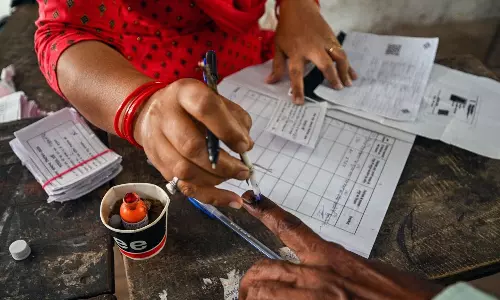 பாராளுமன்ற 2-ம் கட்ட தேர்தல்: 3 மணி நிலவரப்படி 50 சதவீதம் வாக்குகள் பதிவு