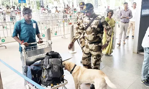 வெடிகுண்டு மிரட்டலை தொடர்ந்து திருச்சி விமான நிலையத்துக்கு 4 அடுக்கு பாதுகாப்பு