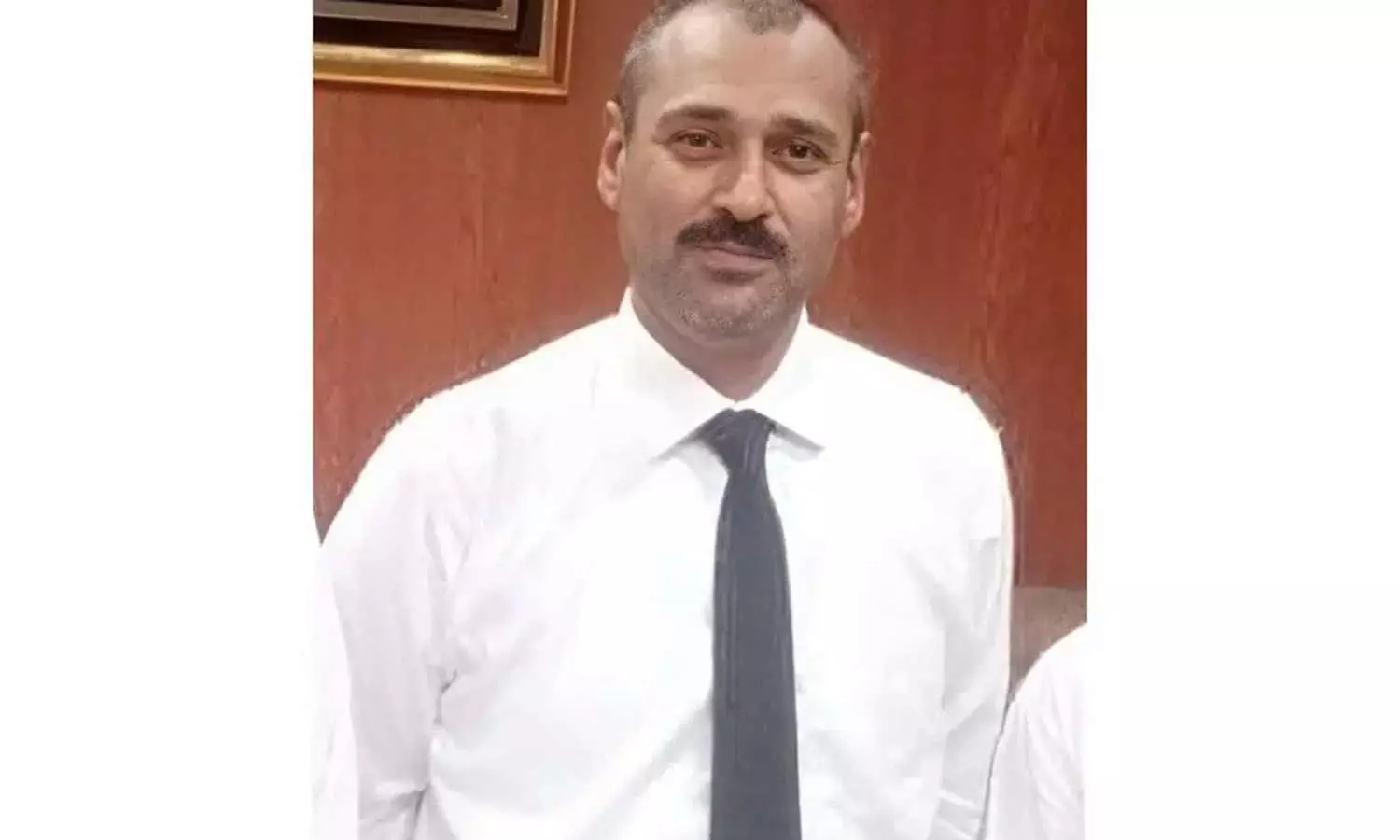 பாகிஸ்தானில் துப்பாக்கி முனையில் நீதிபதி கடத்தல் பாகிஸ்தானில் துப்பாக்கி முனையில் நீதிபதி கடத்தல்