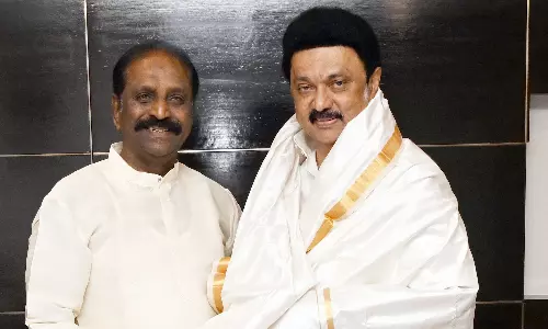 நேர மேலாண்மையில் சர்வதேச ஒழுங்கைக் கடைப்பிடிப்பவர் மு.க. ஸ்டாலின்- வைரமுத்து புகழாரம்