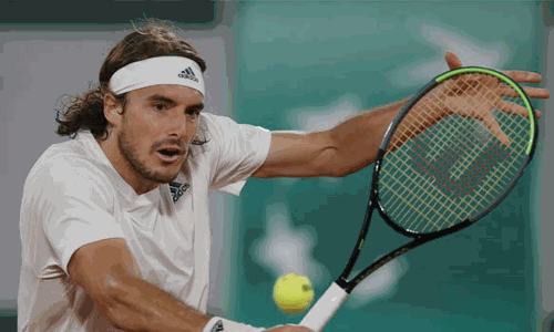 மேட்ரிட் ஓபன் டென்னிஸ்: அதிர்ச்சி தோல்வி அடைந்த சிட்சிபாஸ்