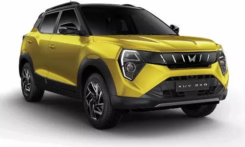 அசத்தல் அம்சங்கள், வேற லெவல் அப்டேட்களுடன் அறிமுகமான மஹிந்திரா XUV 3XO
