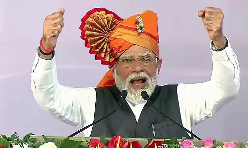 நேரடியாக எதிர்கொள்ள முடியாமல் போலி வீடியோக்களை வெளியிடுகிறார்கள்: பிரதமர் மோடி