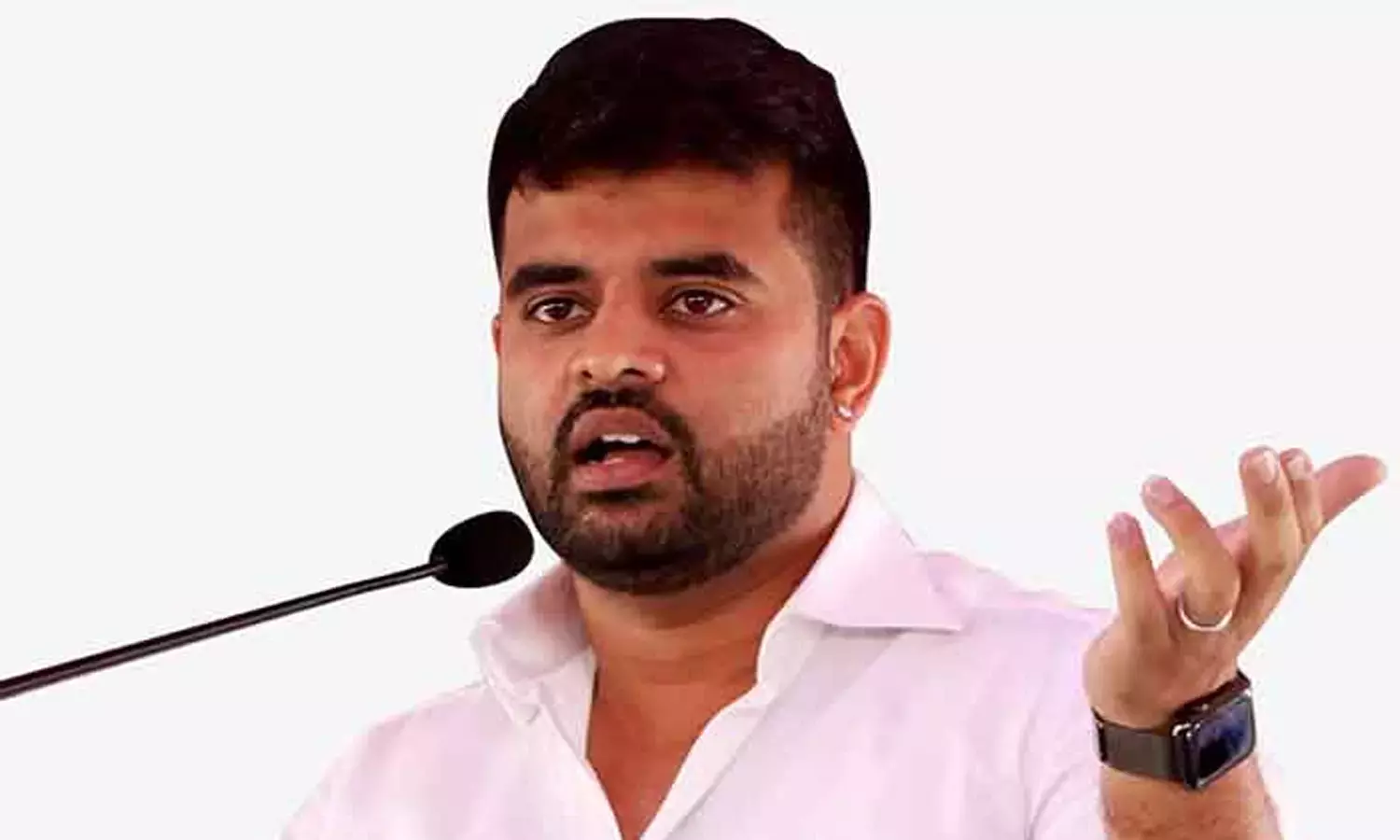ஆபாச வீடியோ விவகாரம்: தேவகவுடா பேரன் கட்சியில் இருந்து நீக்கம்