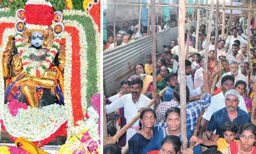 ஆலங்குடி ஆபத்சகாயேஸ்வரர் கோவிலில் குருப்பெயர்ச்சி விழா கோலாகலம்