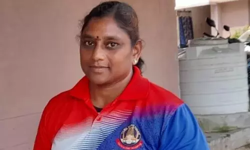 ராசிபுரம் அருகே லாரி மோதி விபத்து- பெண் போலீஸ் ஏட்டு பலி