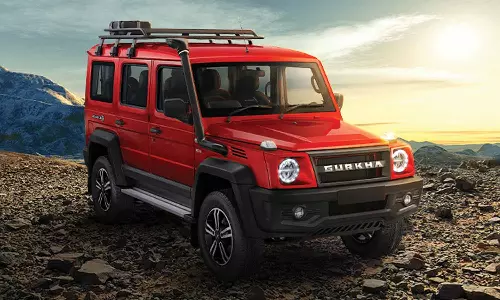 புதிய அம்சங்களுடன் அப்டேட் செய்யப்பட்ட 2024 போர்ஸ் குர்கா இந்தியாவில் அறிமுகம்