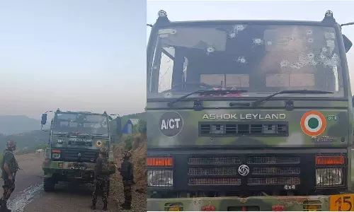 இந்திய விமானப்படை வீரர்கள் பயணித்த கான்வாய் மீது, பயங்கரவாதிகள் துப்பாக்கிச்சூடு