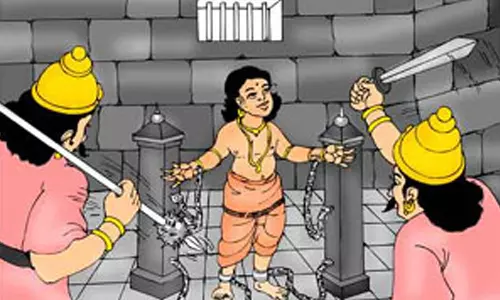 நாராயணனை போற்றியதால் தன் குழந்தையை அழிக்க நினைத்த இரணியன்