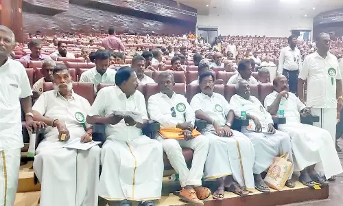 சென்னை ஆயிரம் விளக்கு கிரீம்ஸ் சாலைக்கு டாக்டர் பா.சிவந்தி ஆதித்தனார் பெயர்: வணிகர்கள் மகாஜன சங்க மாநாட்டில் தீர்மானம்