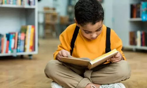 வாசிப்பு பழக்கத்தை குழந்தைகளுக்கு ஏற்படுத்துவது எப்படி?