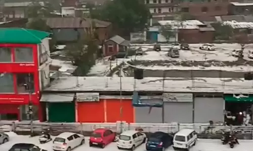 மணிப்பூரில் ஆலங்கட்டி மழை- பள்ளி, கல்லூரிகளுக்கு விடுமுறை