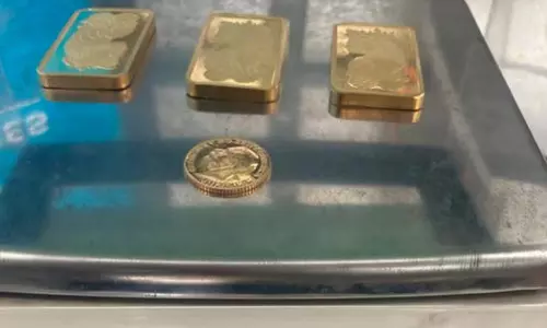 திருவனந்தபுரம் விமான நிலையத்தில் ரூ.33 லட்சம் மதிப்பிலான தங்கம் பறிமுதல்